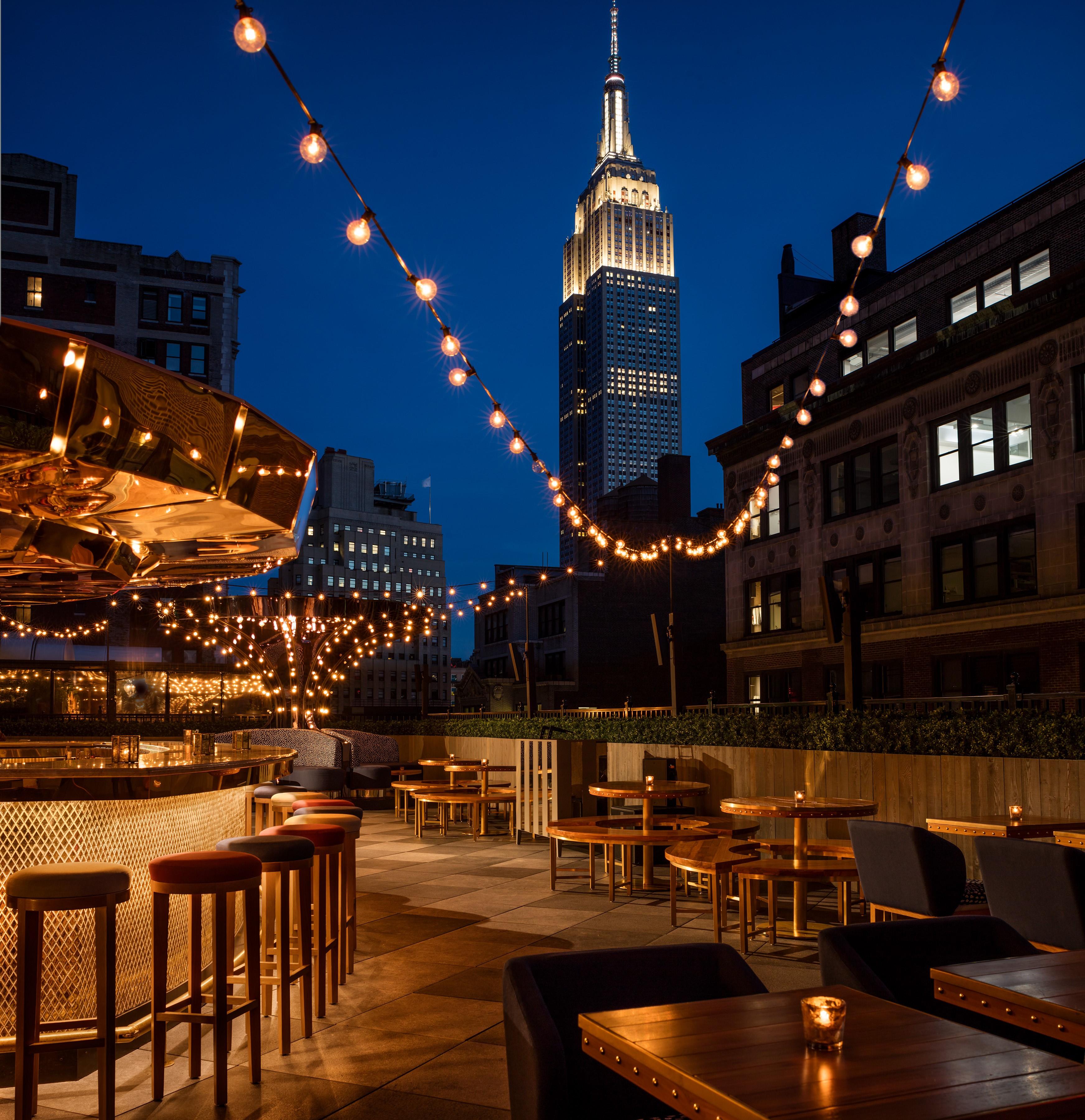 Moxy Nyc Times Square Hotel New York Exterior photo